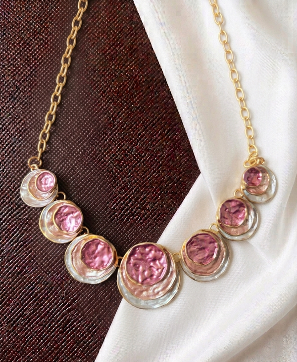 🌸 Blush Aura Layered Disc Necklace