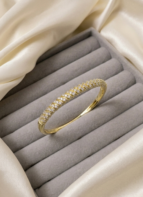 ✨ Radiant Curve Pave Gold Bracelet